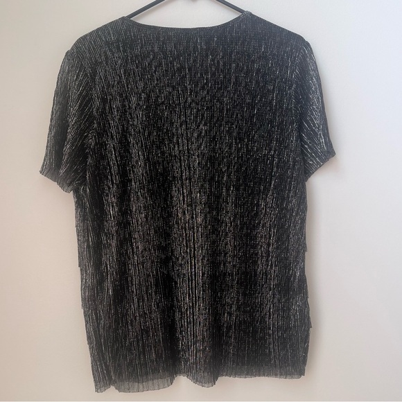 Alfred Dunner Women’s Black Shimmery Tiered Short Sleeve Top Size Medium - Picture 5 of 7